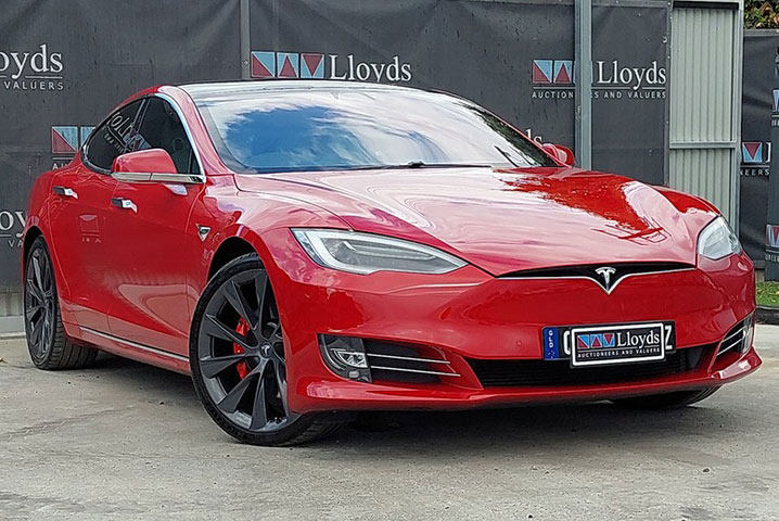 2020 Tesla Model S Performance with Ludicrious Model