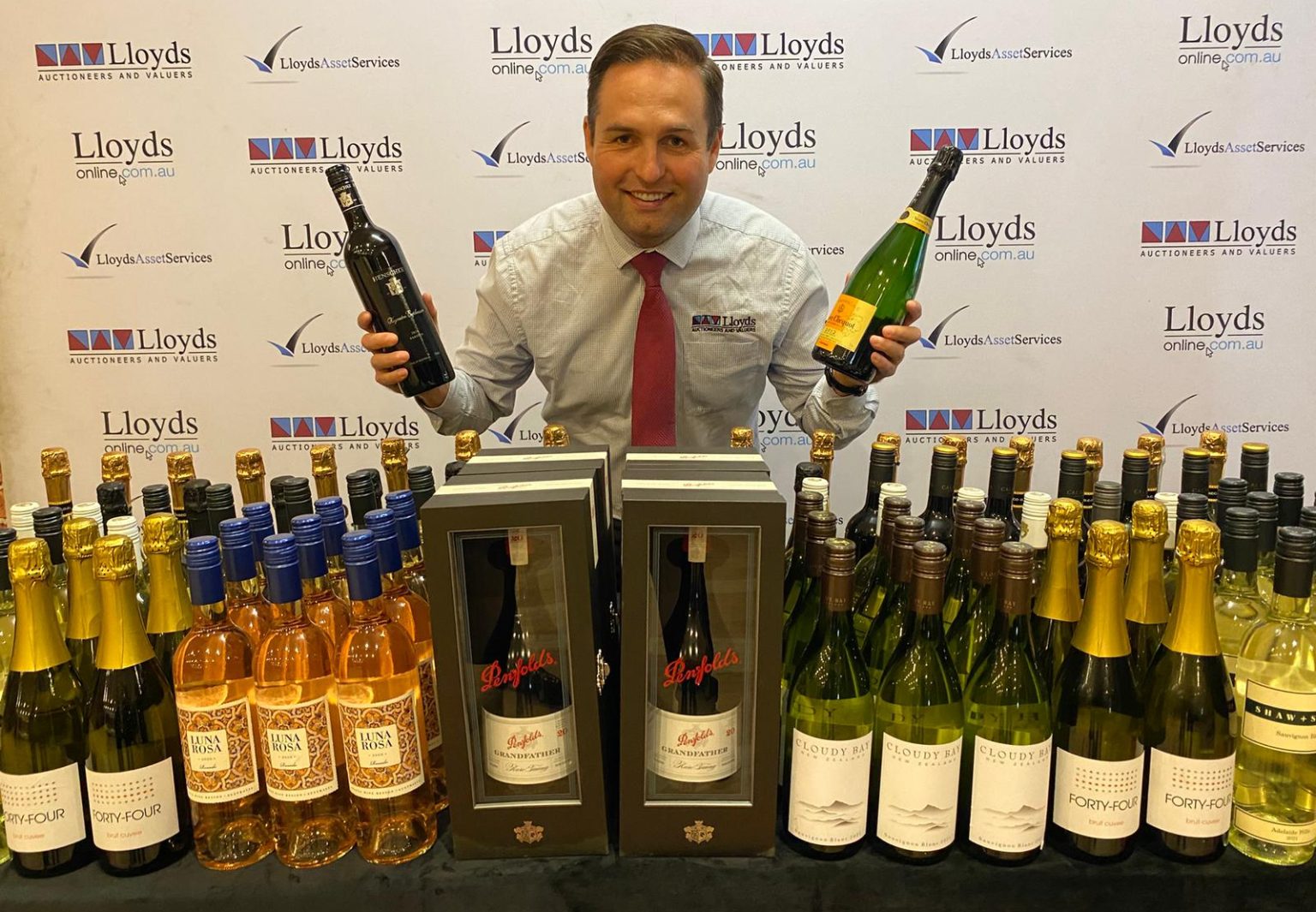 Australian Wine Auctions Online - Lloyds Auctions